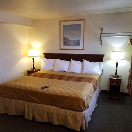 Budget Inn And Suites 애겐 외부 사진