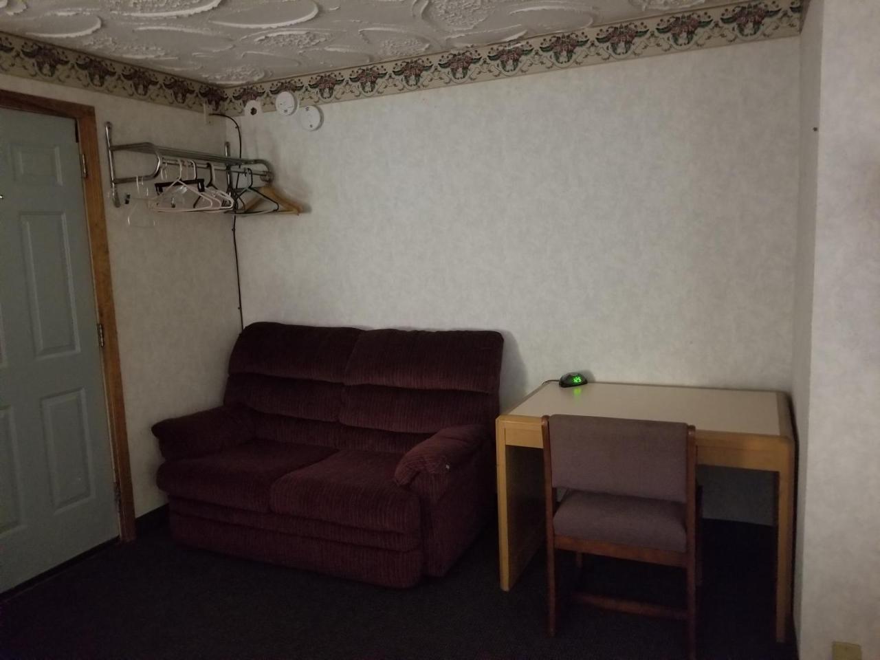 Budget Inn And Suites 애겐 외부 사진