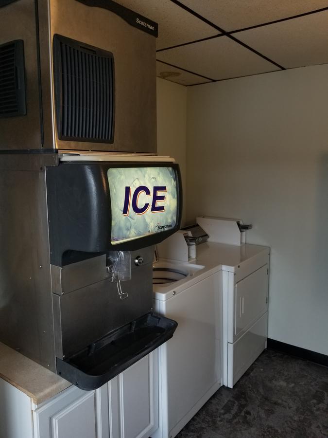 Budget Inn And Suites 애겐 외부 사진